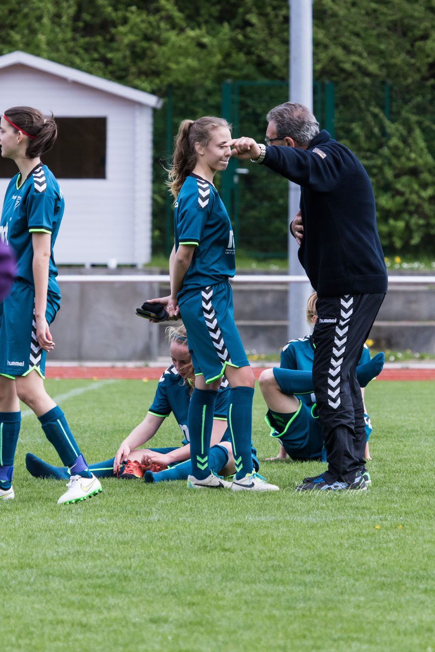 Bild 438 - B-Juniorinnen VfL Oldesloe - JSG Sdtondern : Ergebnis: 2:0